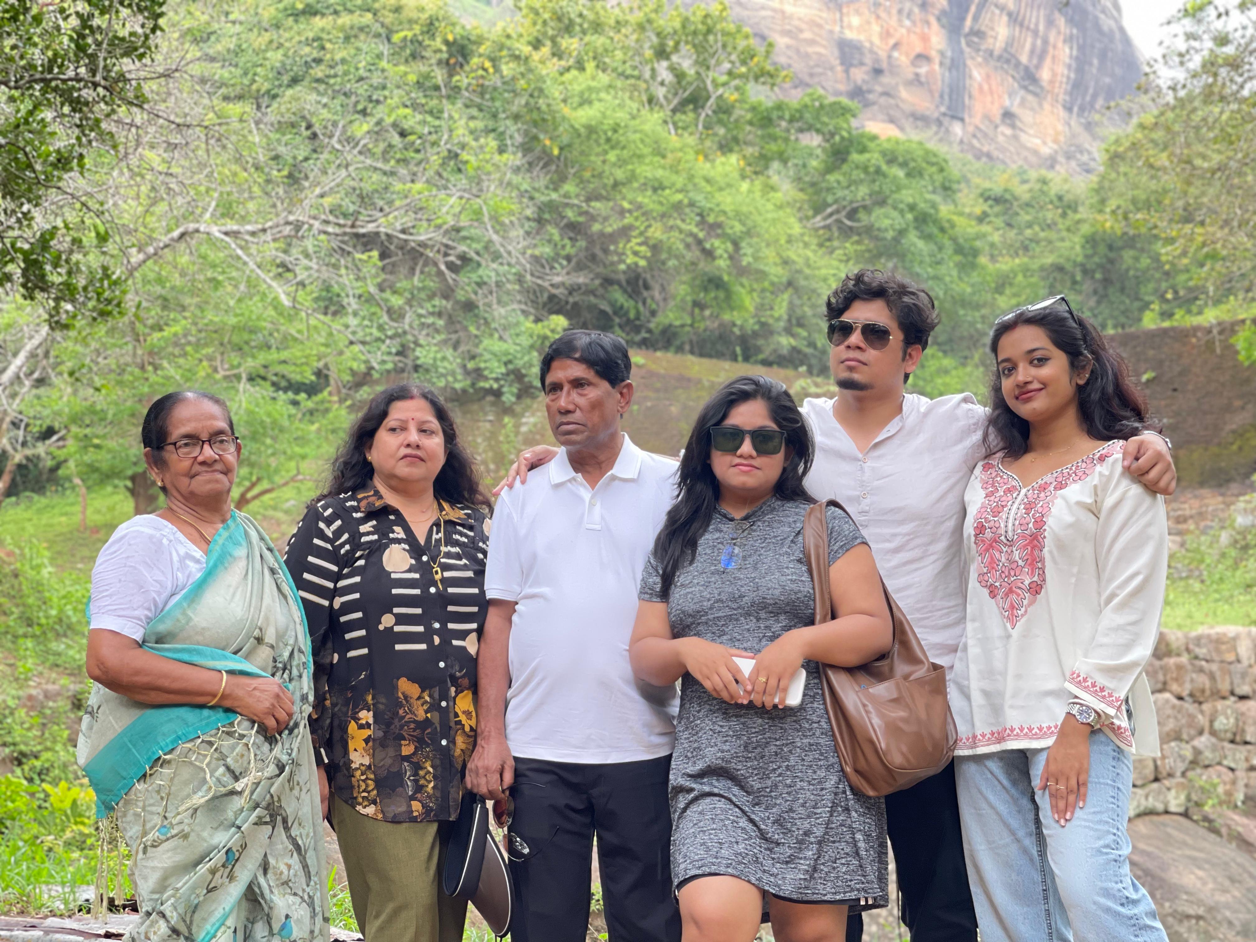 cinnamon-lake-site-honeymoon-packages-in-sri-lanka-ceylon-expeditions-travels 